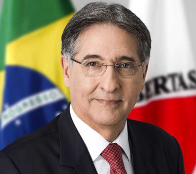 Governador de Minas Gerais, Fernando Pimentel, emite Nota de Repúdio da cassação do mandato da Presidenta Dilma Rousseff